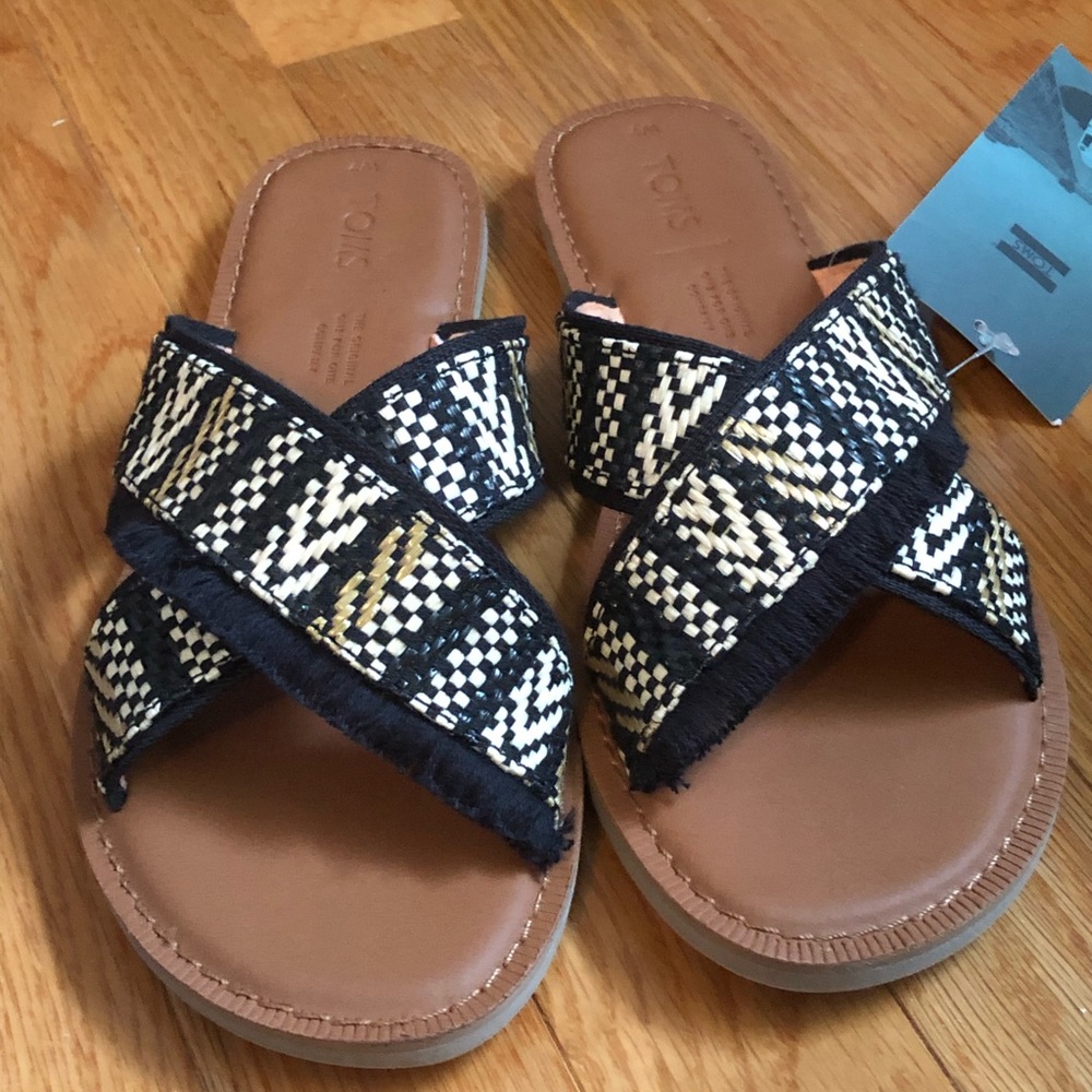 NWT Toms black geometric woven sandal Sz 8.5
